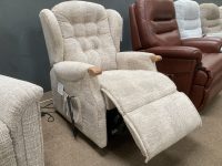 Lincoln Riser Recliner