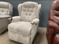 Lincoln Riser Recliner